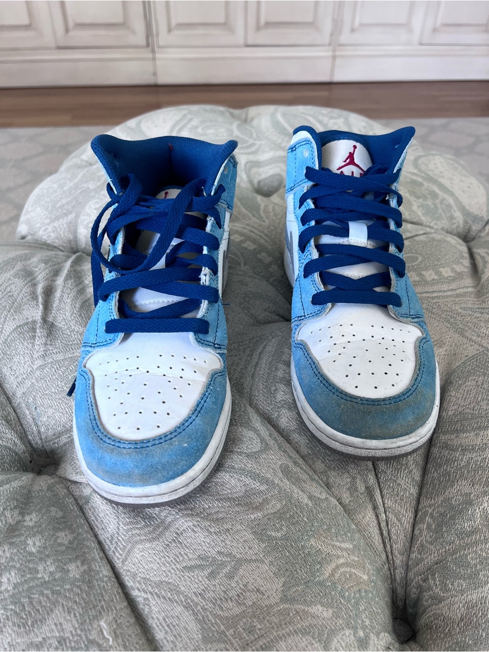 Jordan Kids Blue and White Mid-Top Sneakers 5.5 y or size 7 woman’s